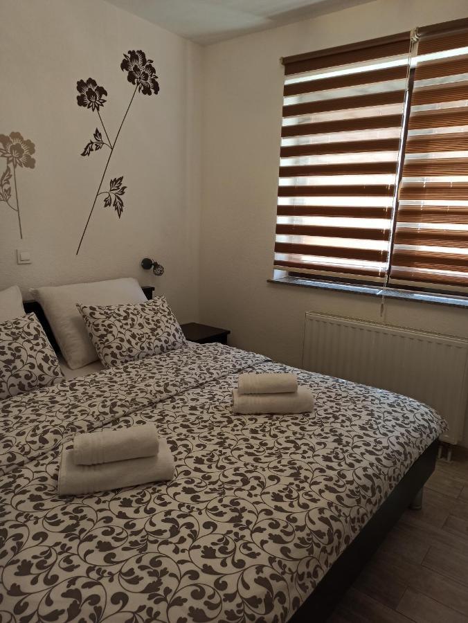 Studio Apartments Una Korenica Luaran gambar