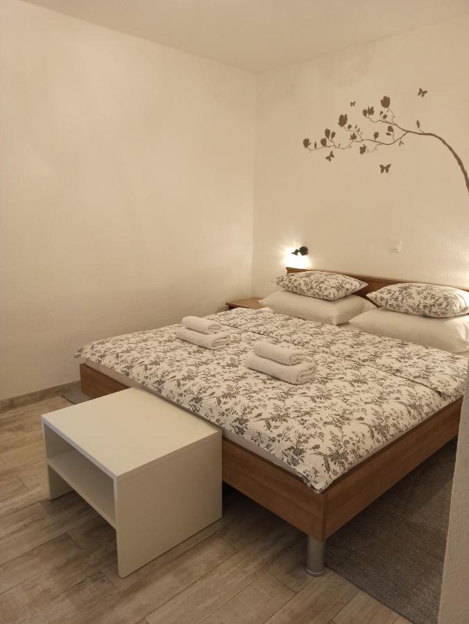 Studio Apartments Una Korenica Luaran gambar