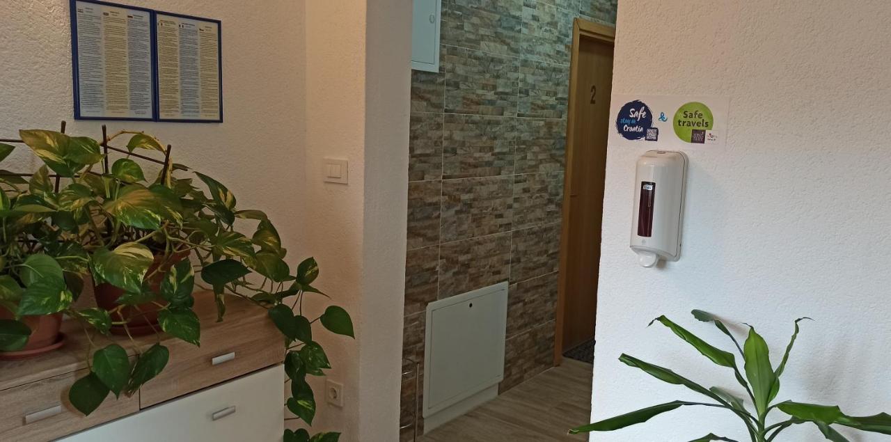 Studio Apartments Una Korenica Luaran gambar
